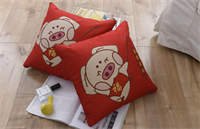 金猪送福抱枕被（红）  SS-ZN46002